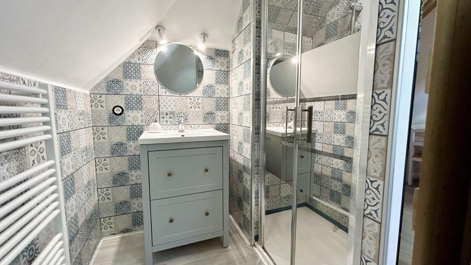 Terre & Mer'Veilles 2, Appartement Avec Spa Pour 2 Personnes Favières エクステリア 写真
